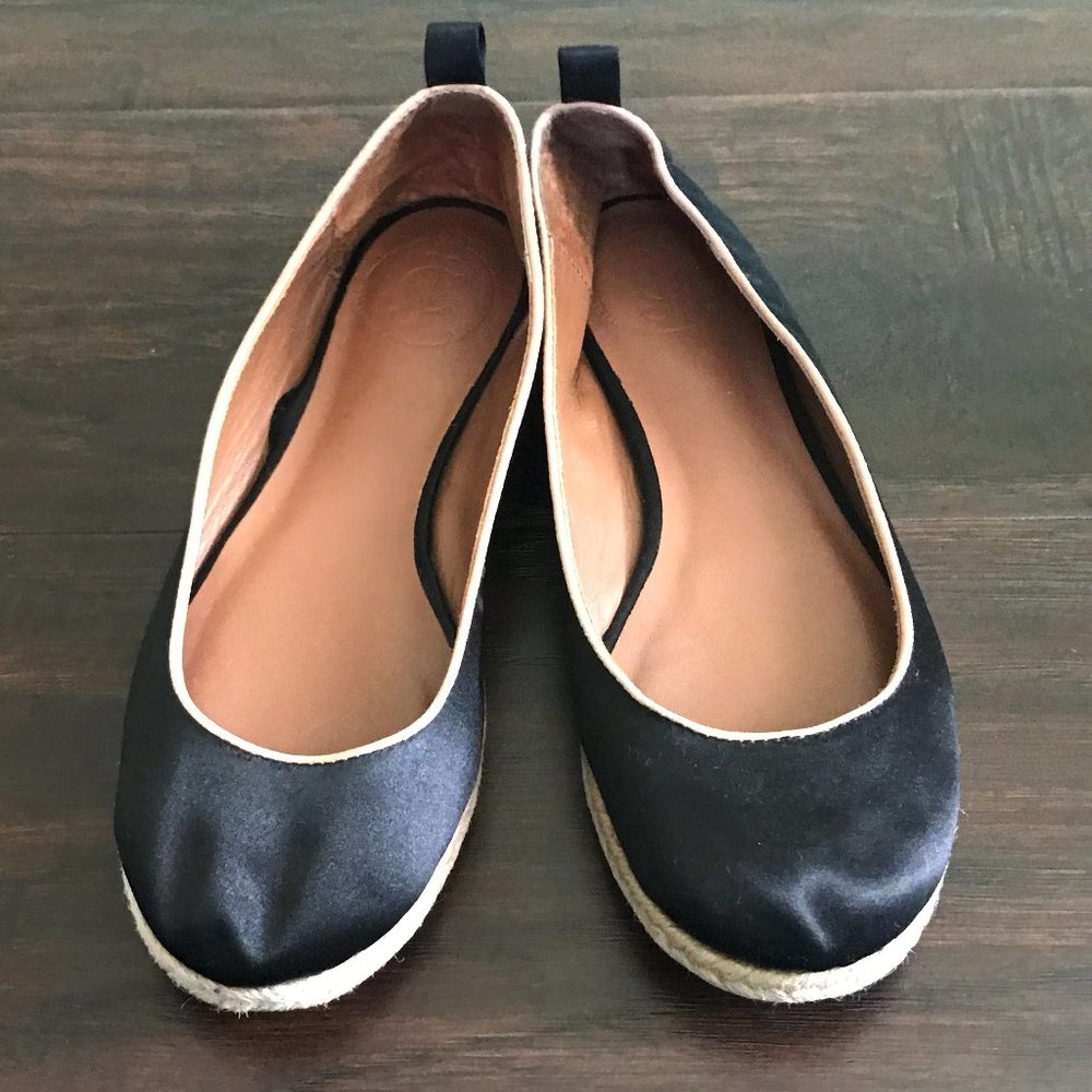 Juicy Couture Flats